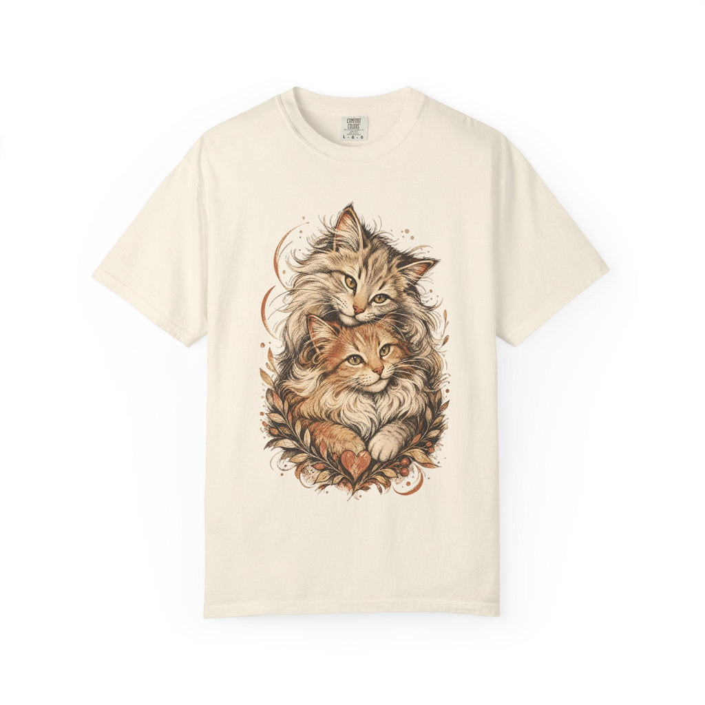 Cat Lovers Vintage Art T-Shirt — Cozy Fluffy Cats Illustration